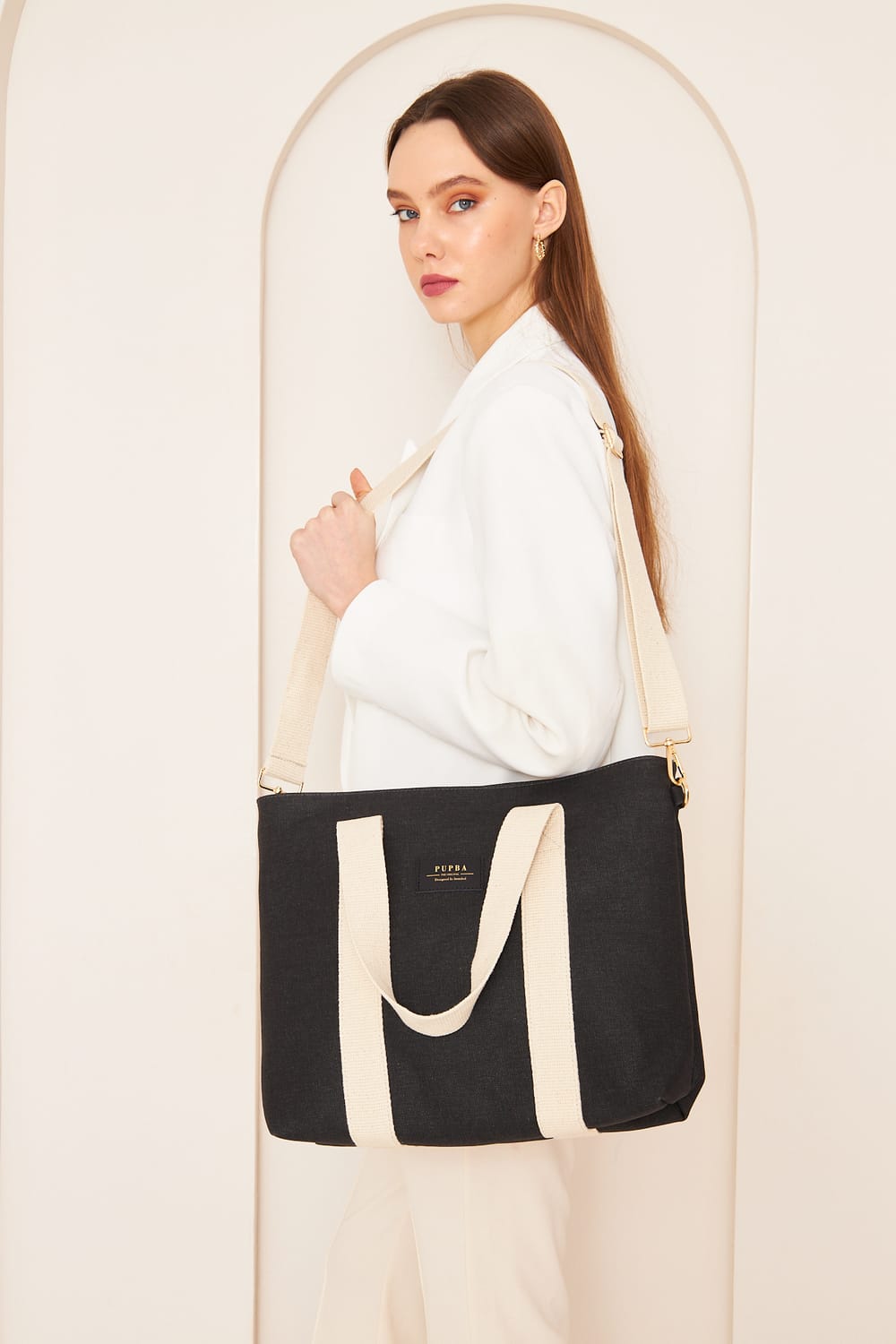 Yaga Large Tote Bag - Black
