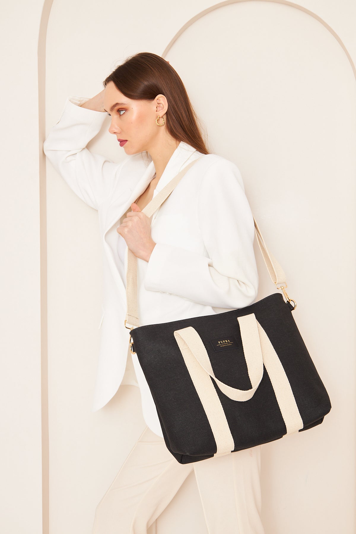 Yaga Large Tote Bag - Black