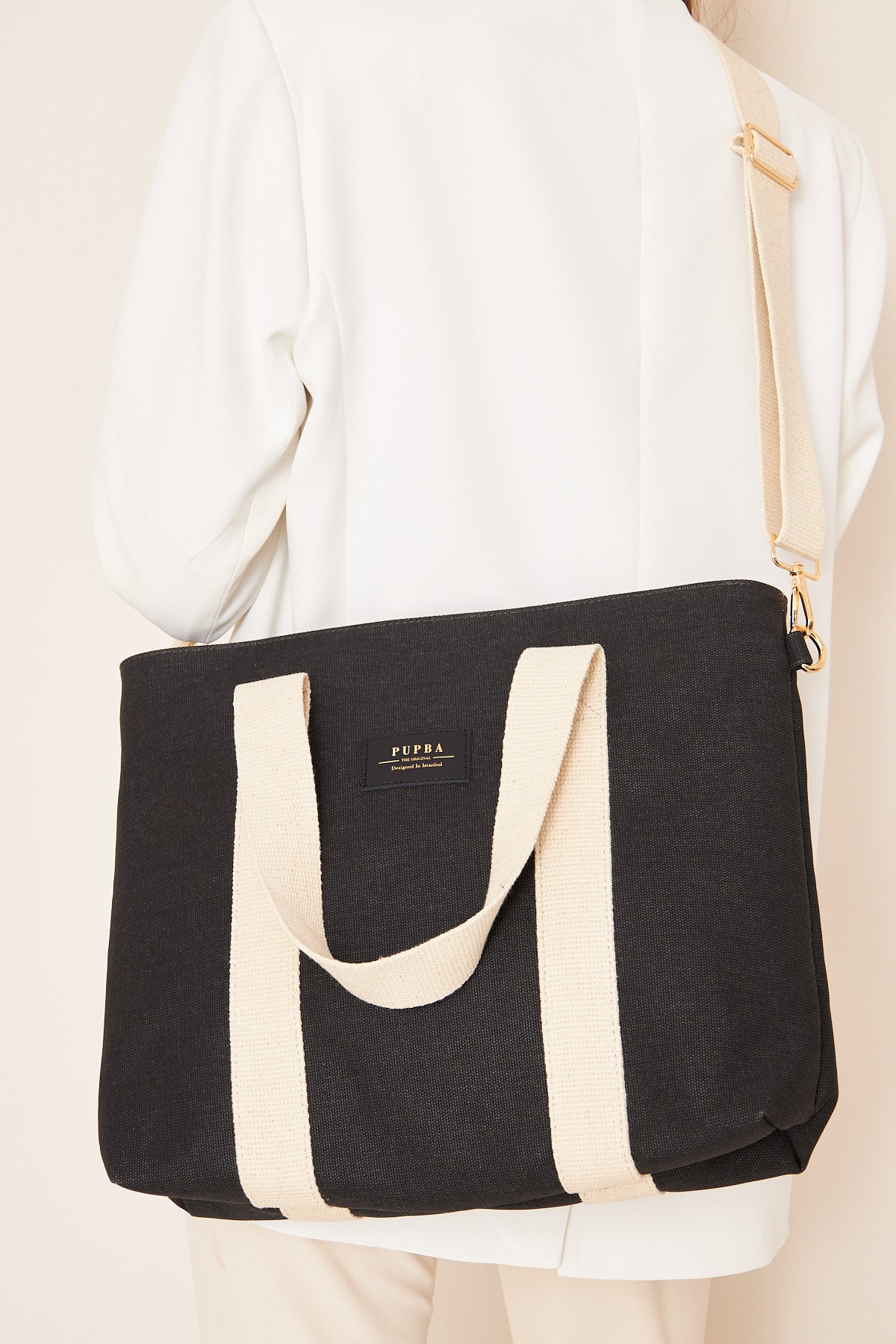 Yaga Large Tote Bag - Black